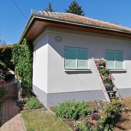 Menta Apartman Mezőkövesd Exteriér fotografie